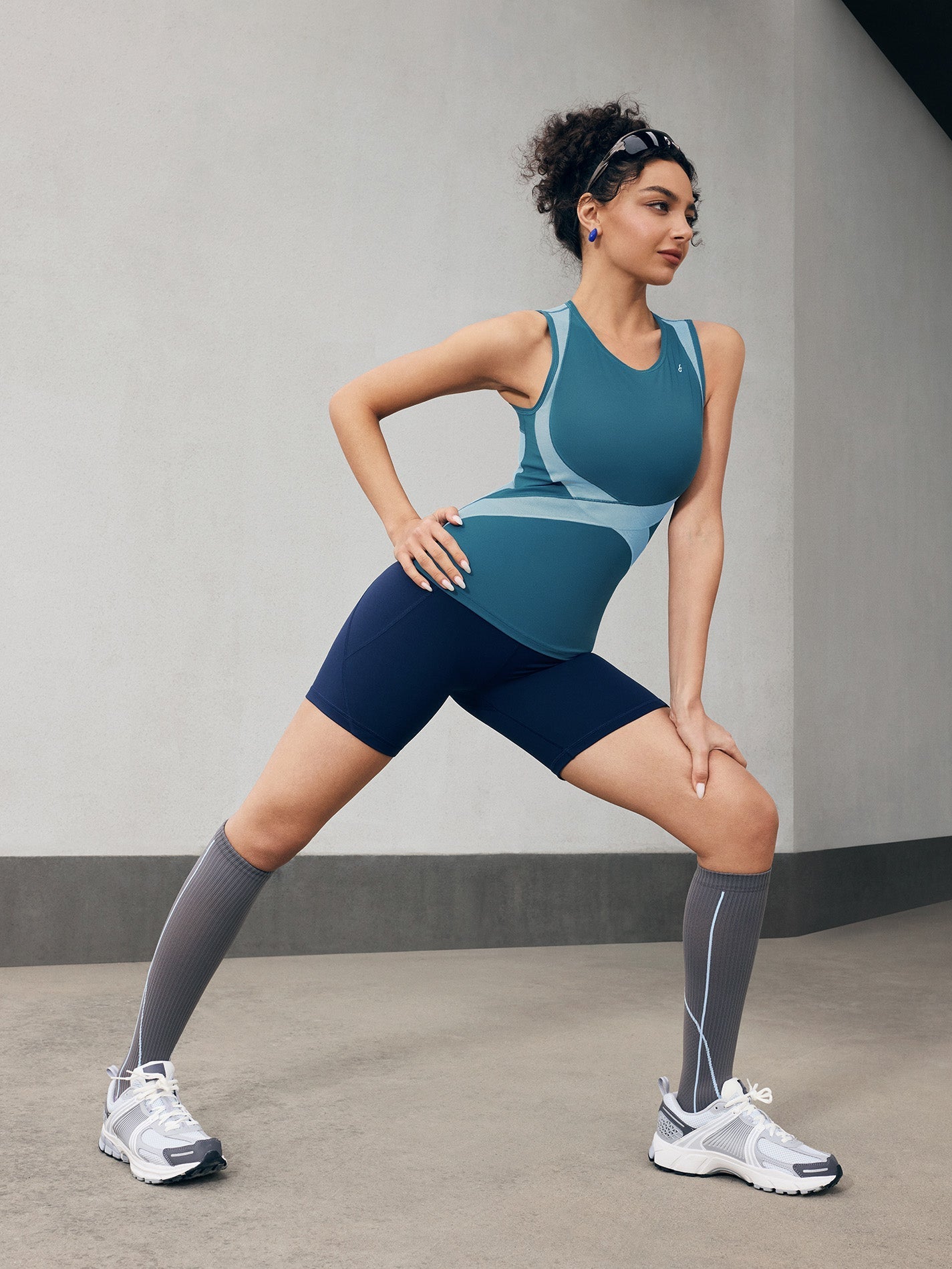 PowerBand Resistance FlowX Tank Top | Mova Studio
