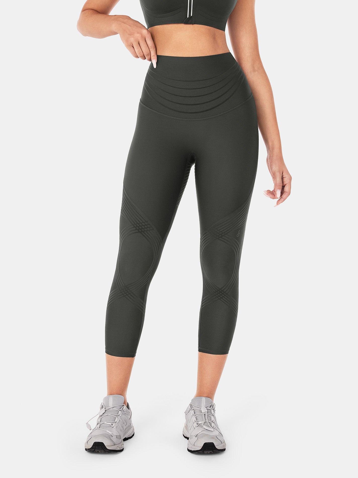 Body Sculpt 7/8 Leggings 2.0 (Reversible Wear) | Mova Studio