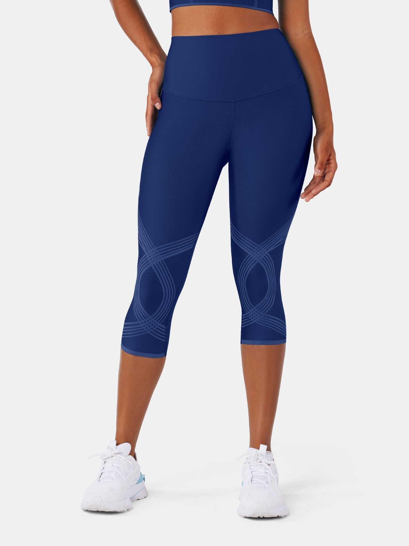 Body Sculpt Capri Leggings (Reversible Wear) | Mova Studio