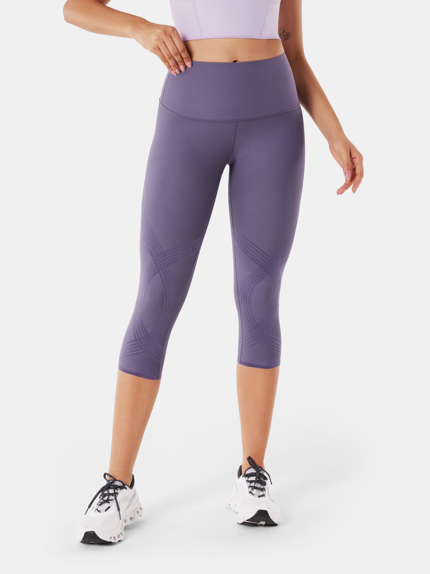 Body Sculpt Capri Leggings (Reversible Wear) | Mova Studio