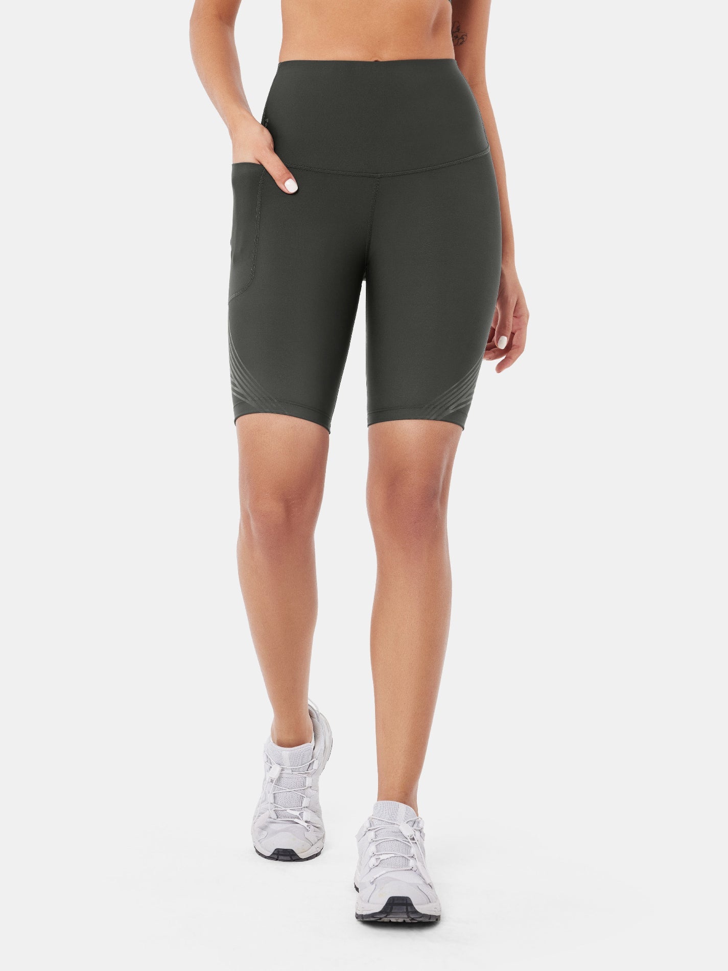 Body Sculpt Side Pocket 9" Biker Shorts (Reversible Wear)