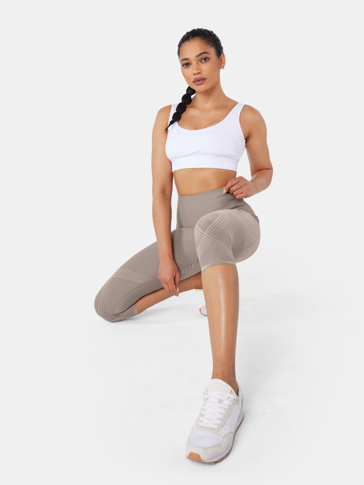 Body Sculpt Side Pocket Capri Leggings | Mova Studio