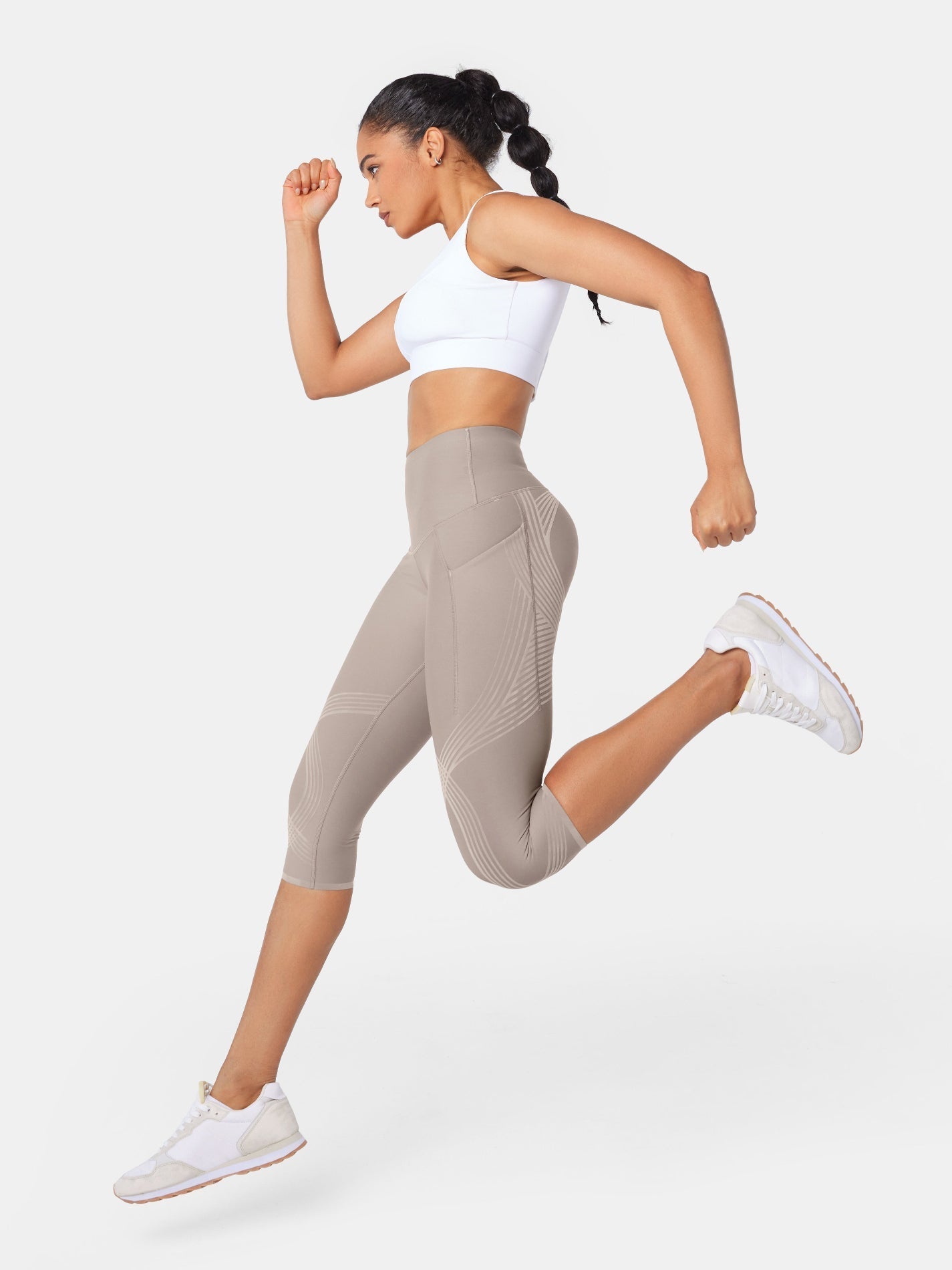 Body Sculpt Side Pocket Capri Leggings | Mova Studio