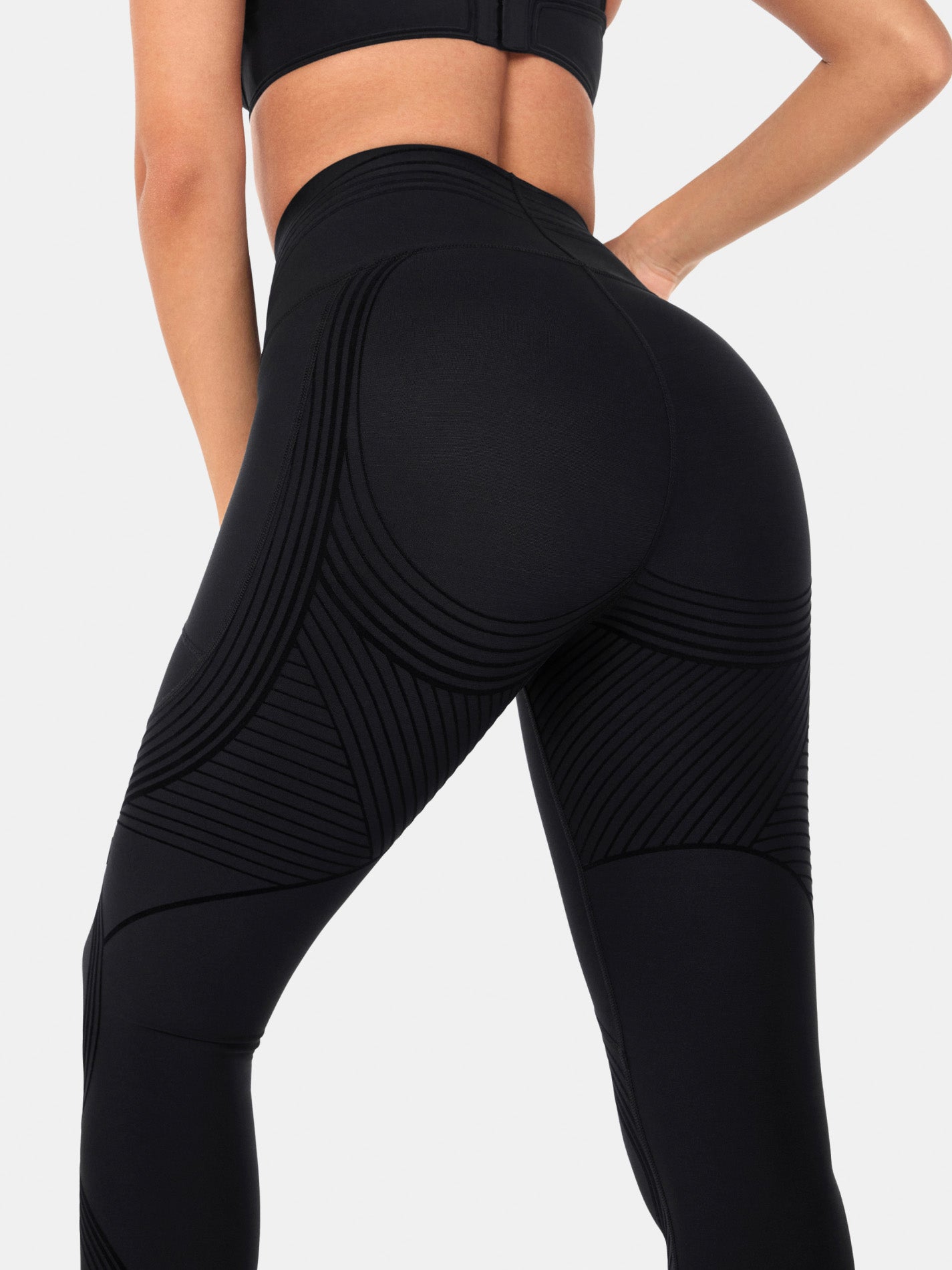 Body Sculpt Side Pocket Leggings 2.0 (Reversible Wear) | Mova Studio