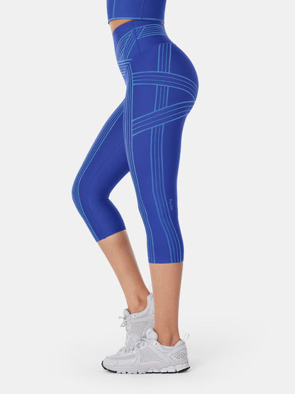 PowerBand Resistance Capri Leggings (Reversible Wear) | Mova Studio