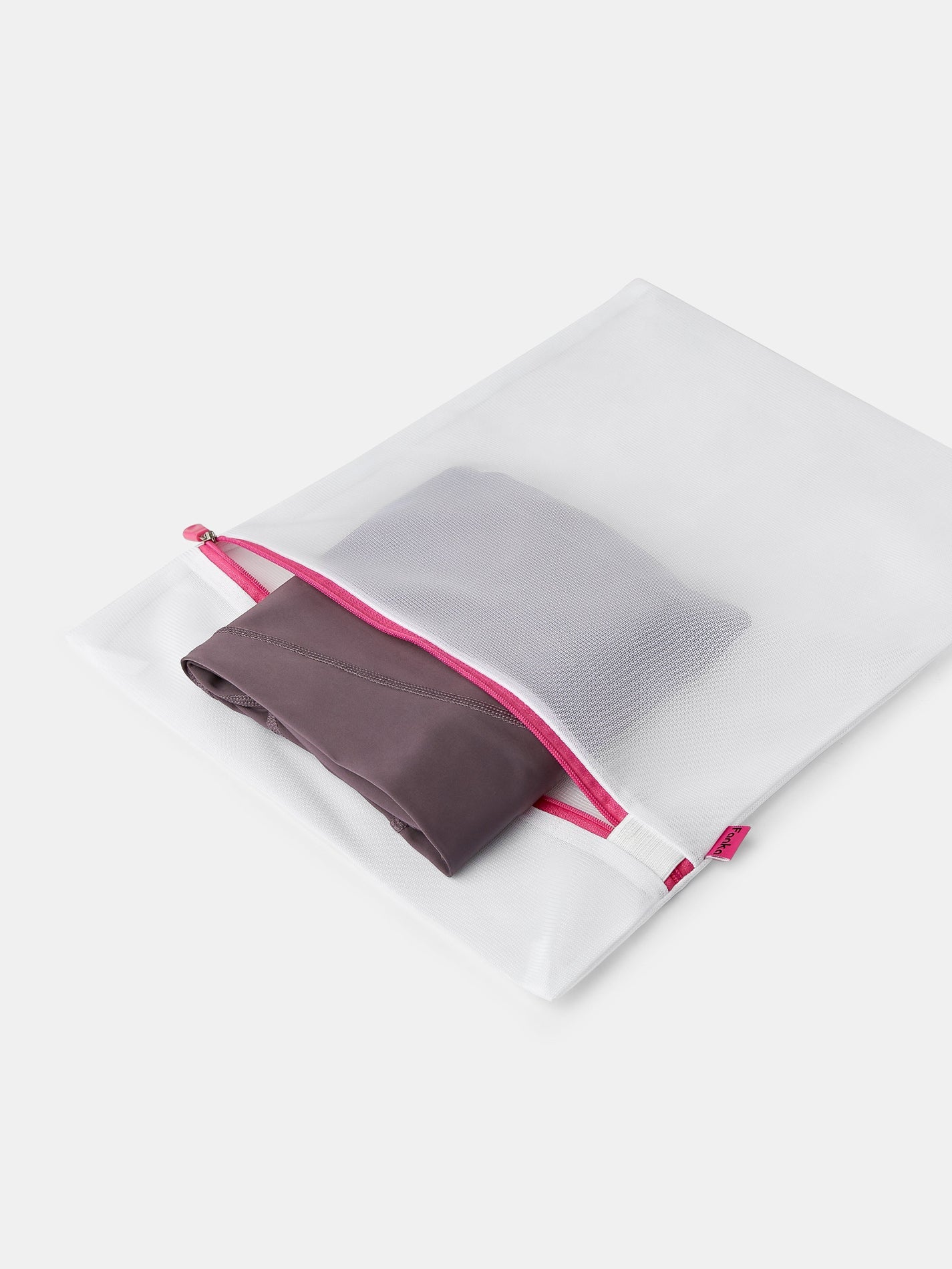 Durable Zipper Wash Bag | Mova Studio