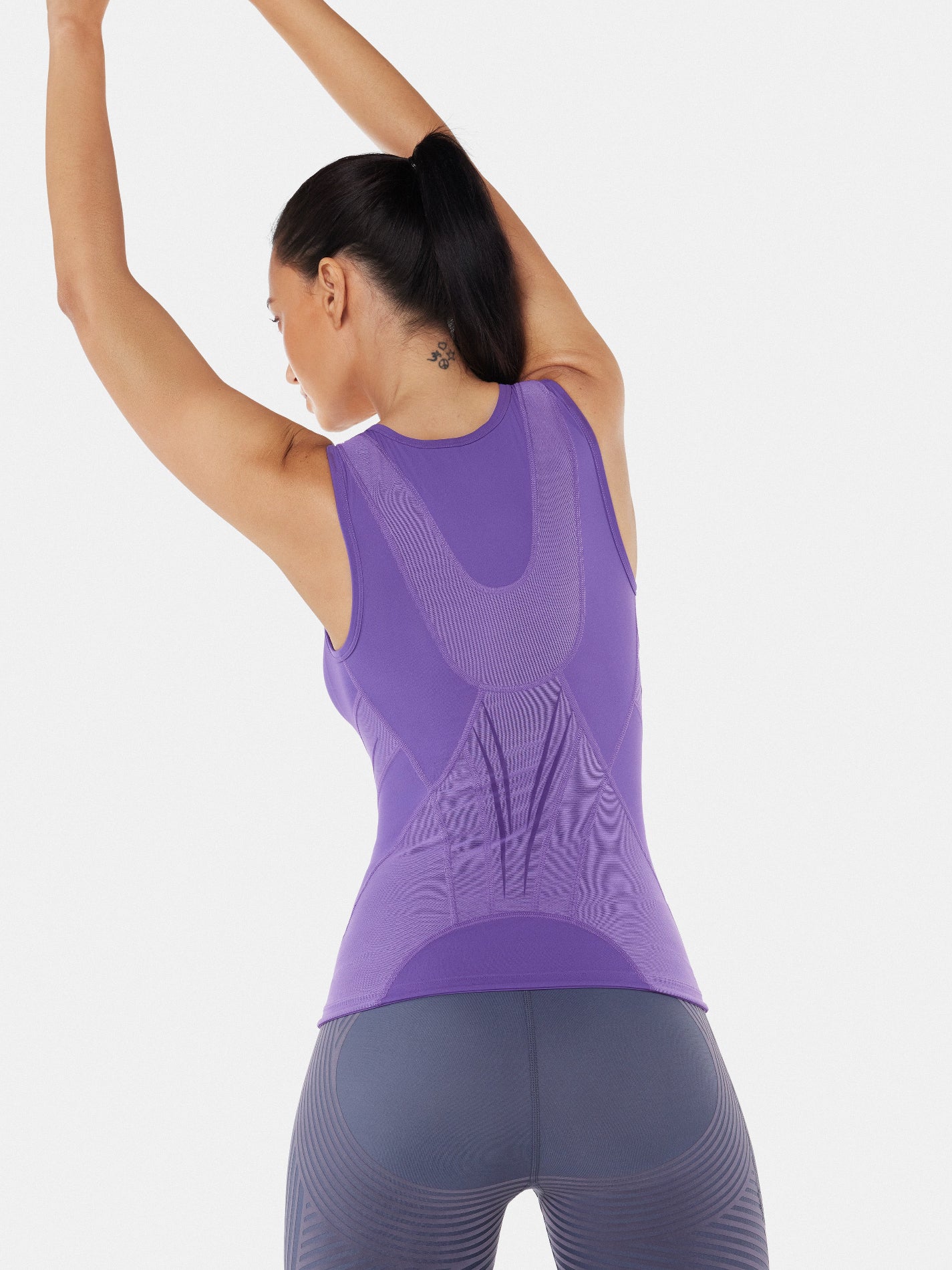 EmbraceUp Tank Top | Mova Studio