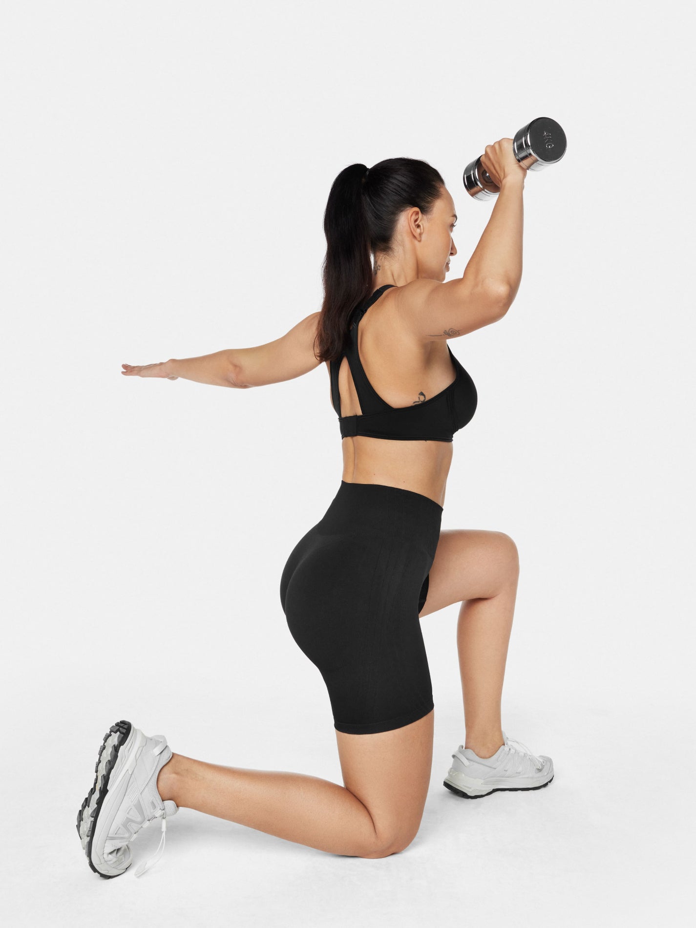 FirmFiit Seamless 8" Biker Shorts | Mova Studio