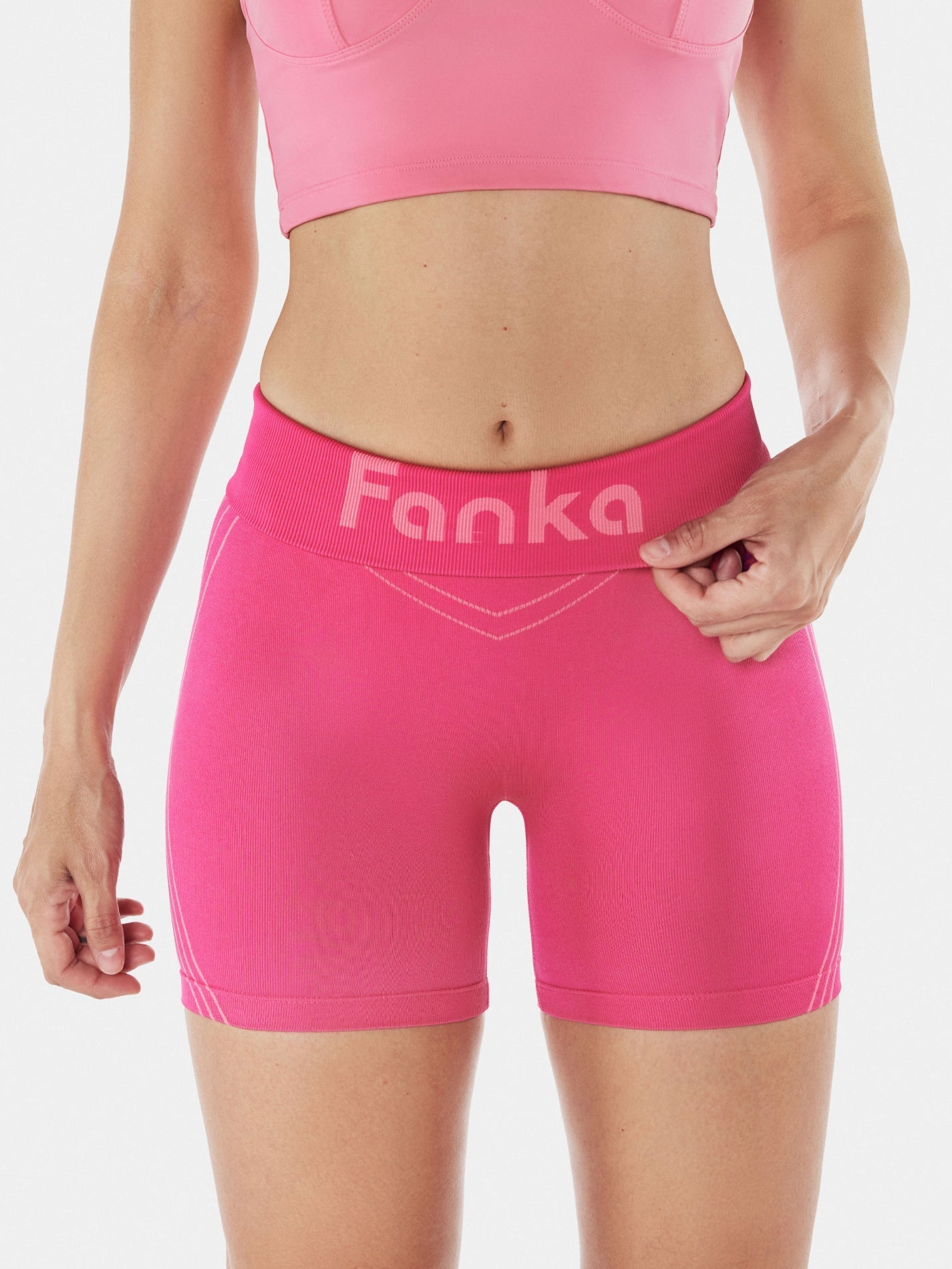 FirmFiit Seamless 8" Biker Shorts | Mova Studio