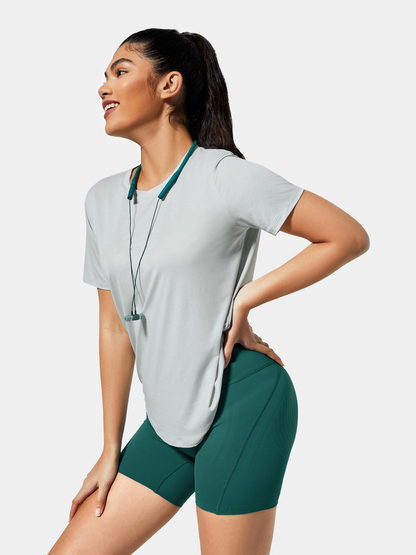InstaBreeze Training Short Sleeve T-shirt | Mova Studio