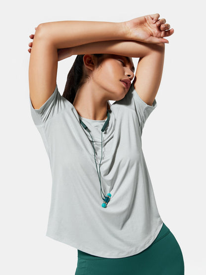 InstaBreeze Training Short Sleeve T-shirt | Mova Studio