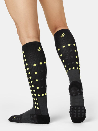 Knee-High Compression Socks | Mova Studio