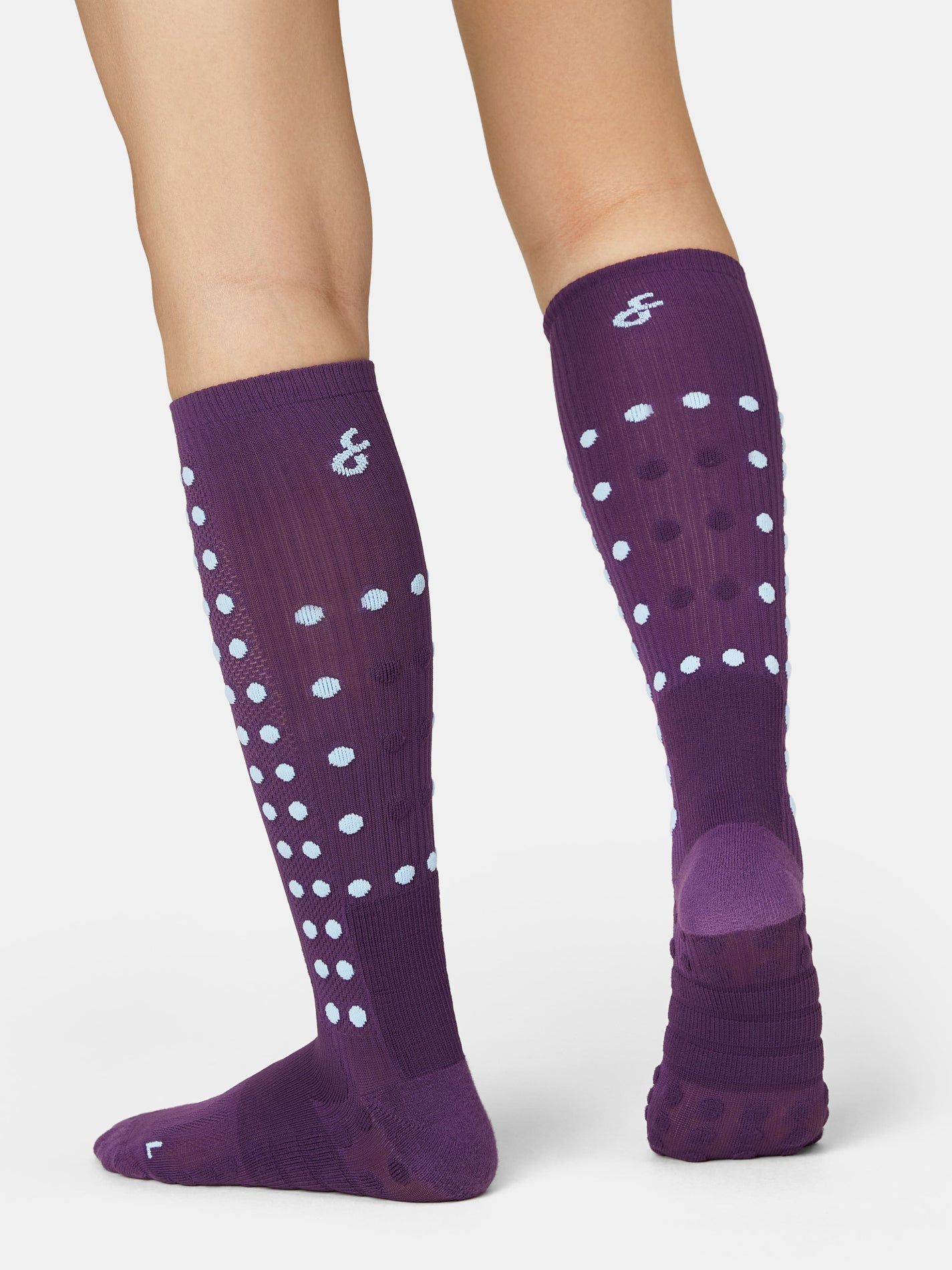 Knee-High Compression Socks | Mova Studio