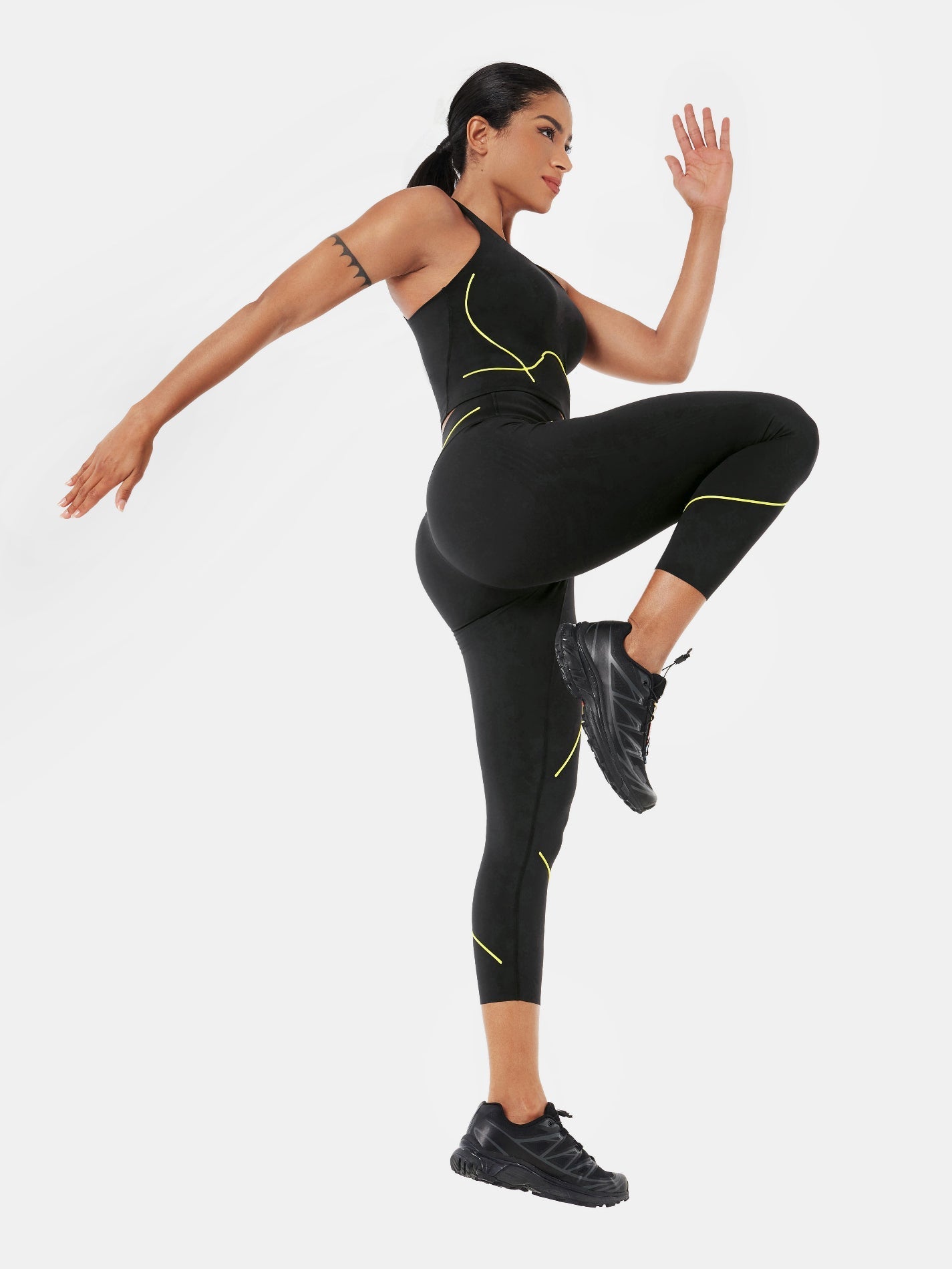 Body Contour Lumi Bra Tank | Mova Studio